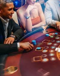 Phoenix Rises slot game interface dengan simbol mitologi